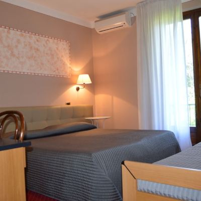 Triple Room Hotel Monti Promo Code