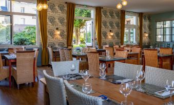 Hotel Restaurant Spa de La Citadelle Lorient - Housity