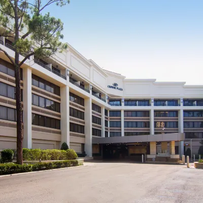 Crowne Plaza EXECUTIVE CENTER BATON ROUGE by IHG Hotels near Three Roll Estate