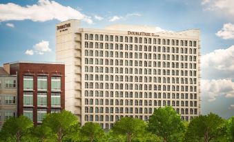 DoubleTree by Hilton Dallas - Market Center