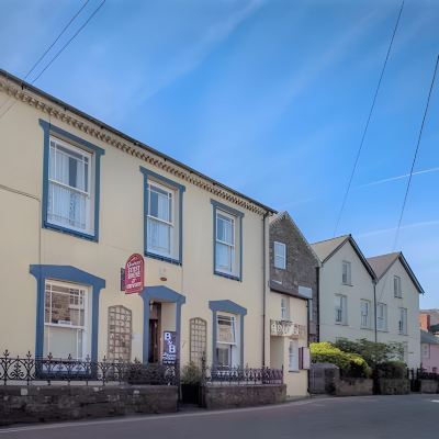 Standard Twin Room Ensuite Glendower Promo Code