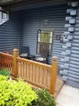 Cozy Ozarks Retreat ~ Updated Cabin Condo with Screened Porch