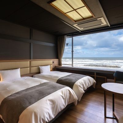 和洋式オーシャンビュールーム(浴室) 海辺のお宿　一久 クーポン