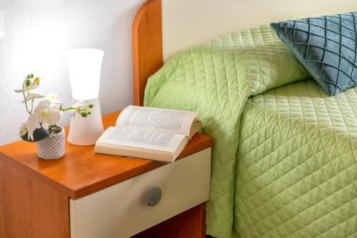 高级一卧室带阳台公寓