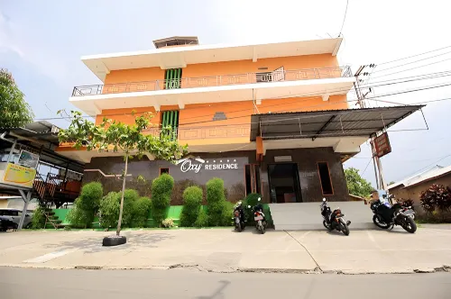 RedDoorz at Oxy Residence Manado Hotels in Mandolang