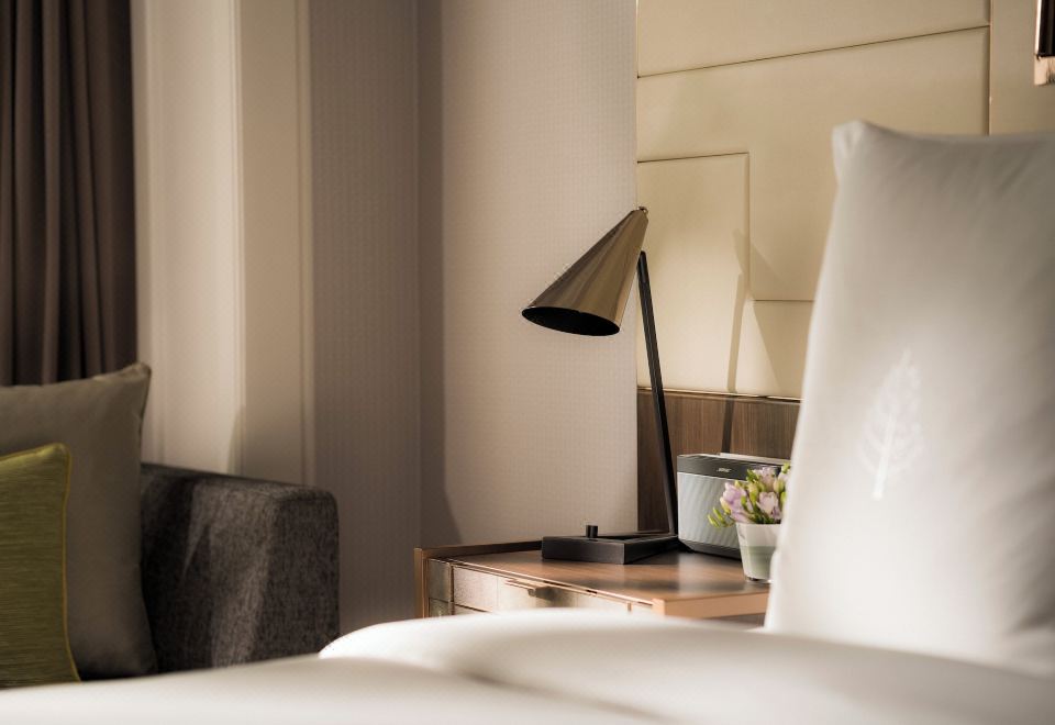 Four Seasons Hotel SingaporeTwo-Bedroom Club Suite