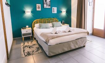 LOGIS Hôtel & Restaurant Le Soleil D'or - Housity