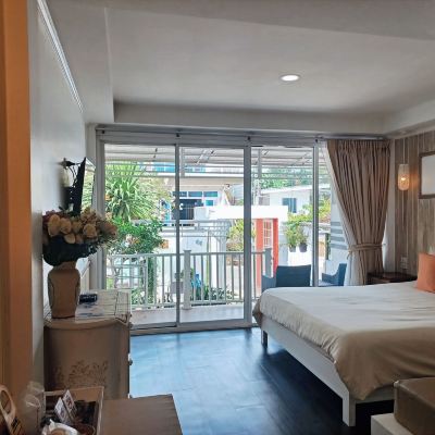 ห้องสแตนดาร์ด เตียงใหญ่ 1 เตียง รหัสโปรโมชั่น เกาะล้าน ริเวียร่า