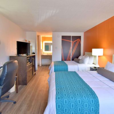2 Double Beds, Non-Smoking Howard Johnson by Wyndham Ocala FL Promo Code