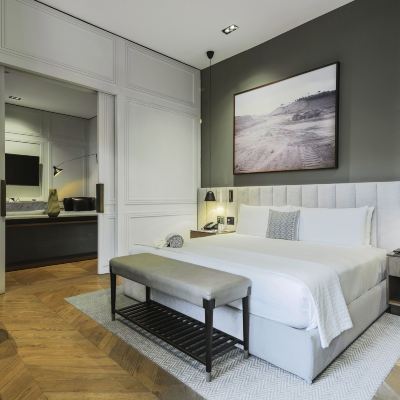 Signature Suite (6) Brick Hotel Promo Code