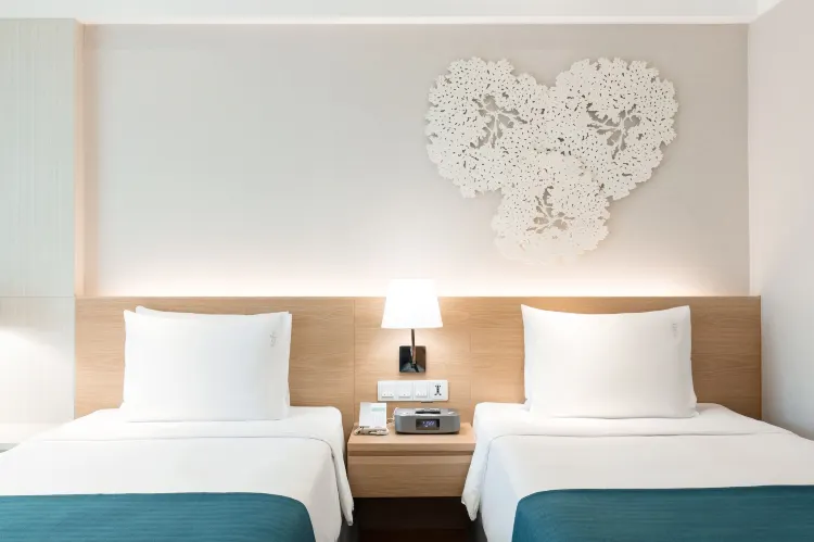 ห้องมาตรฐานพร้อมเตียงเดี่ยวสองเตียง - ปลอดบุหรี่