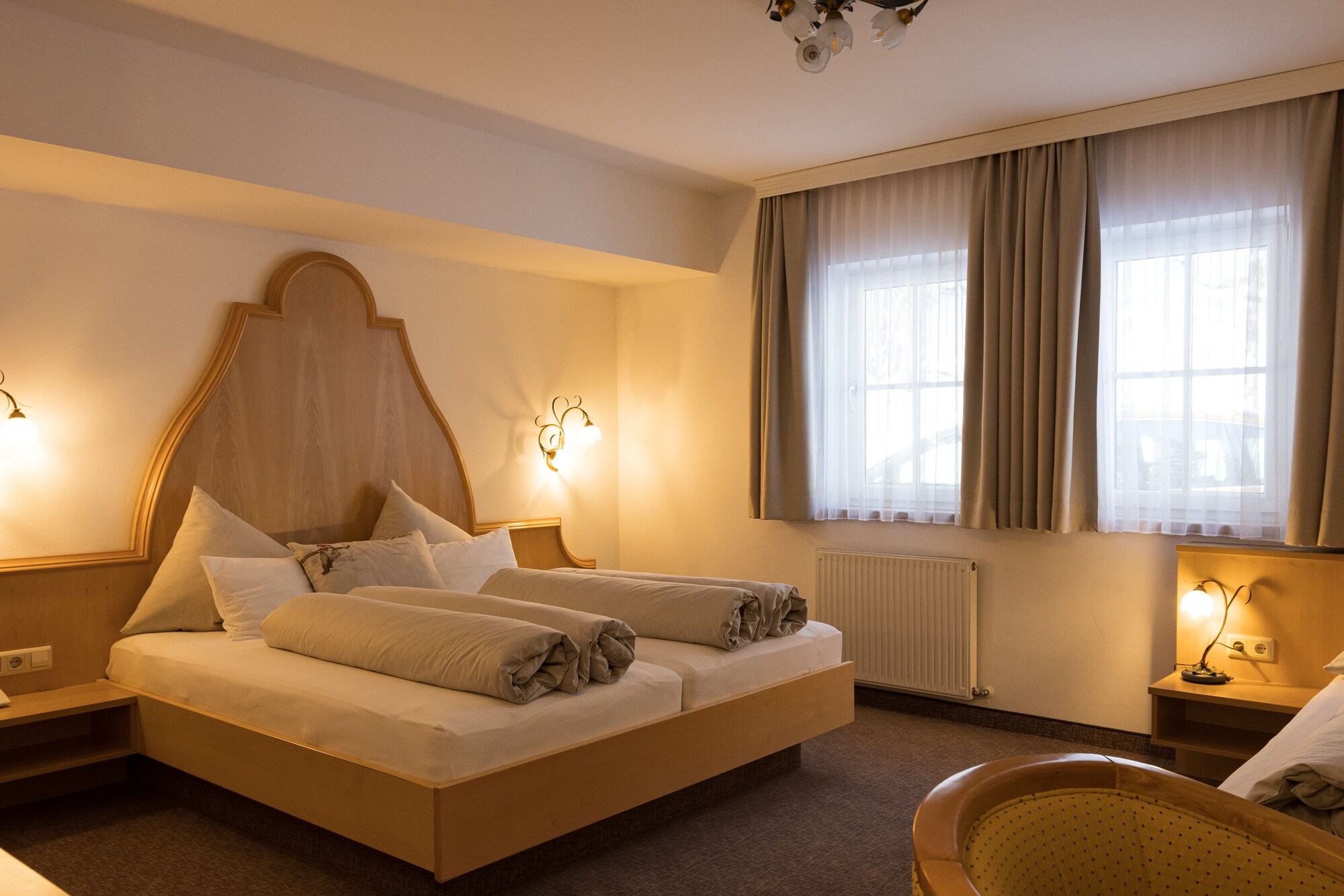 宽敞三人房-後面向