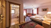 Hotel Mirabel