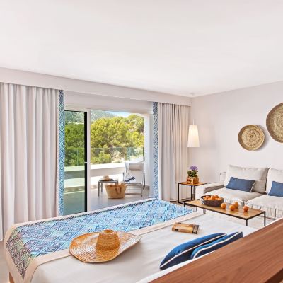 Suite Tramuntana With SPA Access Aparthotel Bahía Suites Camp de Mar Promo Code