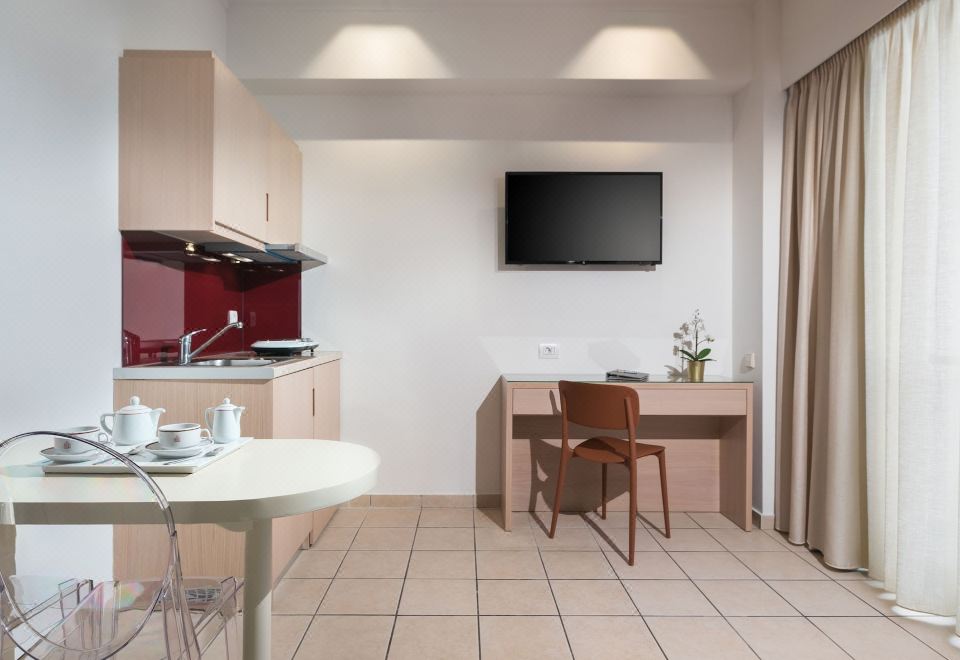 城市开间， 2 张单人床， 城市景观