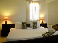 Coconut Grove Bridge House Hotels in 