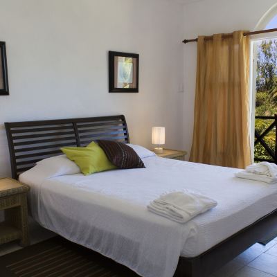 Studio, 1 Queen Bed, Kitchenette, Garden View Ocean Spray Apartments Promo Code