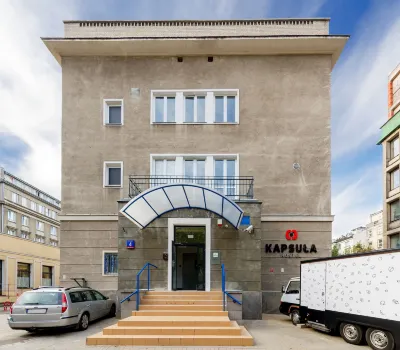 Kapsuła Hostel Warszawa Отели в г. 