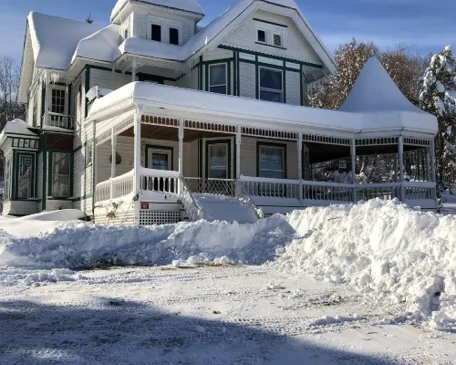 Antique Rose Inn Windham فنادق في ويندهام