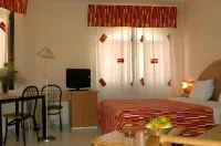 Crystal Hotel Hotele w: 