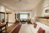 Issacs Residency