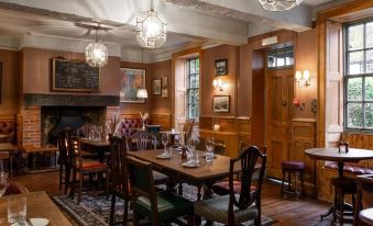 The Lamb Inn - Housity