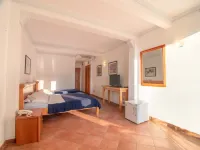 Levantin Inn One Third Room N2 Sea Side  호텔