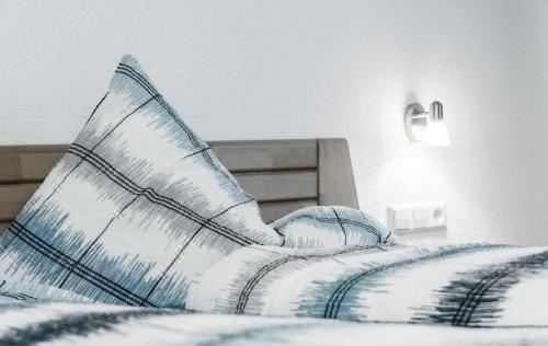 带阳台的两卧室公寓