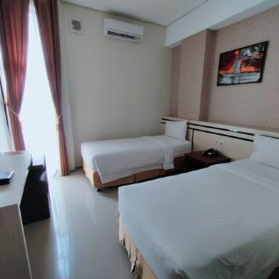 Standard Twin Room Regina Hotel Pemalang Promo Code