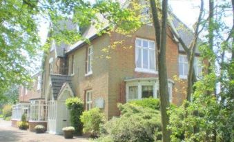 The Limes County House Hotel - Housity