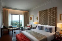 The Leela Gandhinagar Hotele w: 
