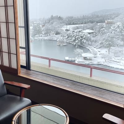 View Of Kagami Pond [10 Tatami] [Japanese Room] [Non-Smoking] [Lake View] 鏡が池　碧山亭【伊東園ホテルズ】 クーポン