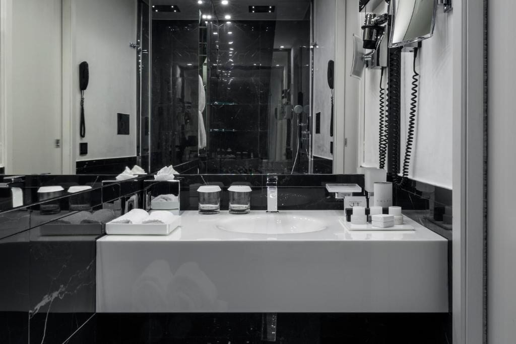 带河景的豪华套房