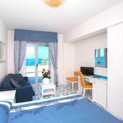 Deluxe Triple Room with Sea View Hotel Ferretti Promo Code