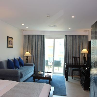 Superior King Room Mövenpick Hotel & Resort Al Bida'a Promo Code