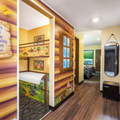Club Room Country Cascades Waterpark Resort Promo Code