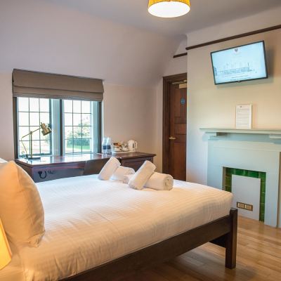 雙人房（帶公共浴室） 劍橋西苑酒店優惠