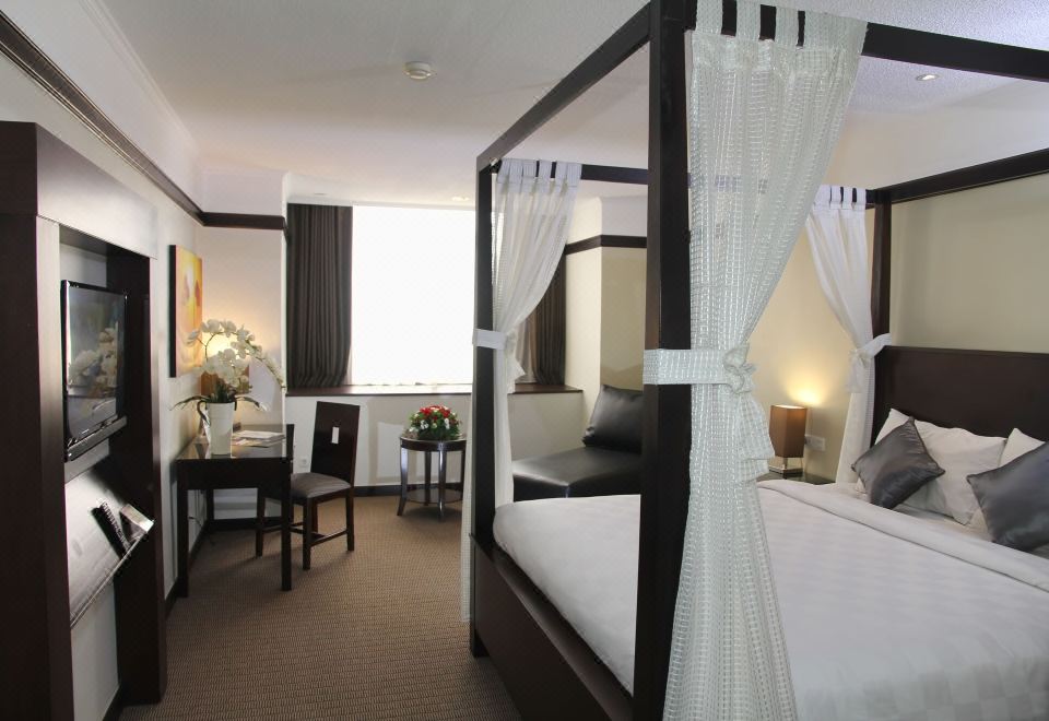 行政雙人房或雙床房， 吸煙房， 城市景觀