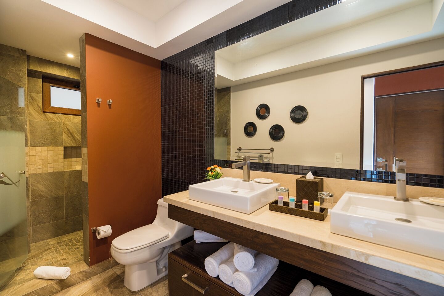 豪华联排别墅，2卧室，夹层