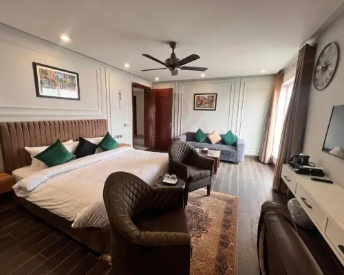 Hotel Elegant Executive Suites فنادق في مولتان