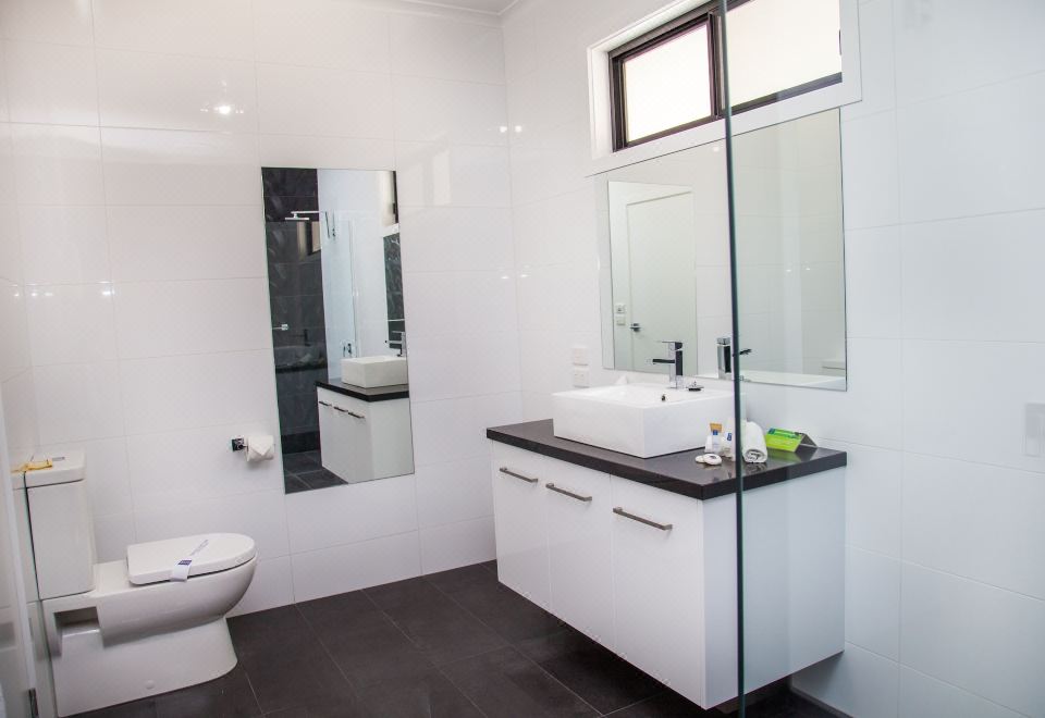 Junction MotelLuxury King Room