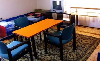 Hotel Theatre - Housity