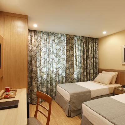 Standard Com 2 Camas De Solteiro Windsor Copa Hotel Promo Code