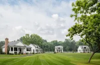 The Oaks Waterfront