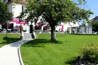 Logis Hôtel Beau Site Hôtels à : 