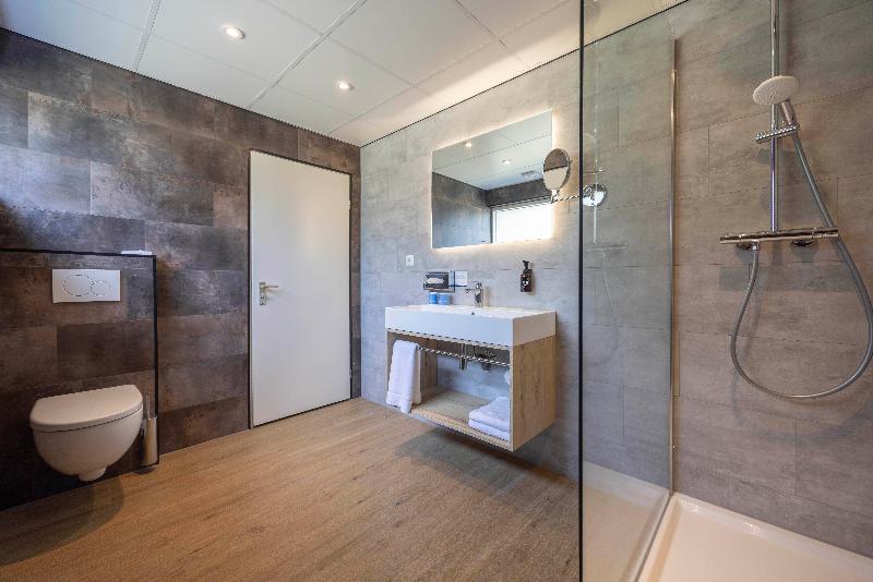 带露台的舒适间