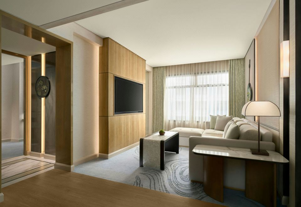 Sheraton Saigon Grand Opera HotelClub Lounge Access, Premier Suite, 1 King, Grand Opera Tower