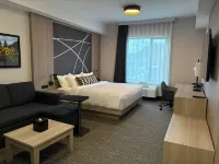 La Quinta Inn & Suites By Wyndham Kelowna Bc Hotels in 