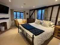 Bed and Breakfast Dunsfold Hotels in Godalming