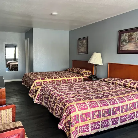 Oasis Inn & Suites Отели в г. Фаллон
